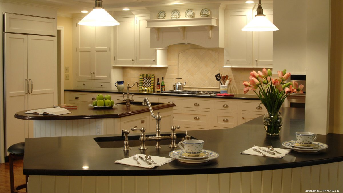 Свет над обеденной зоной