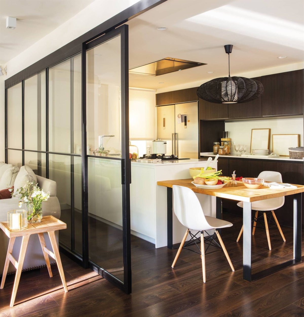 Реечная перегородка для зонирования кухни