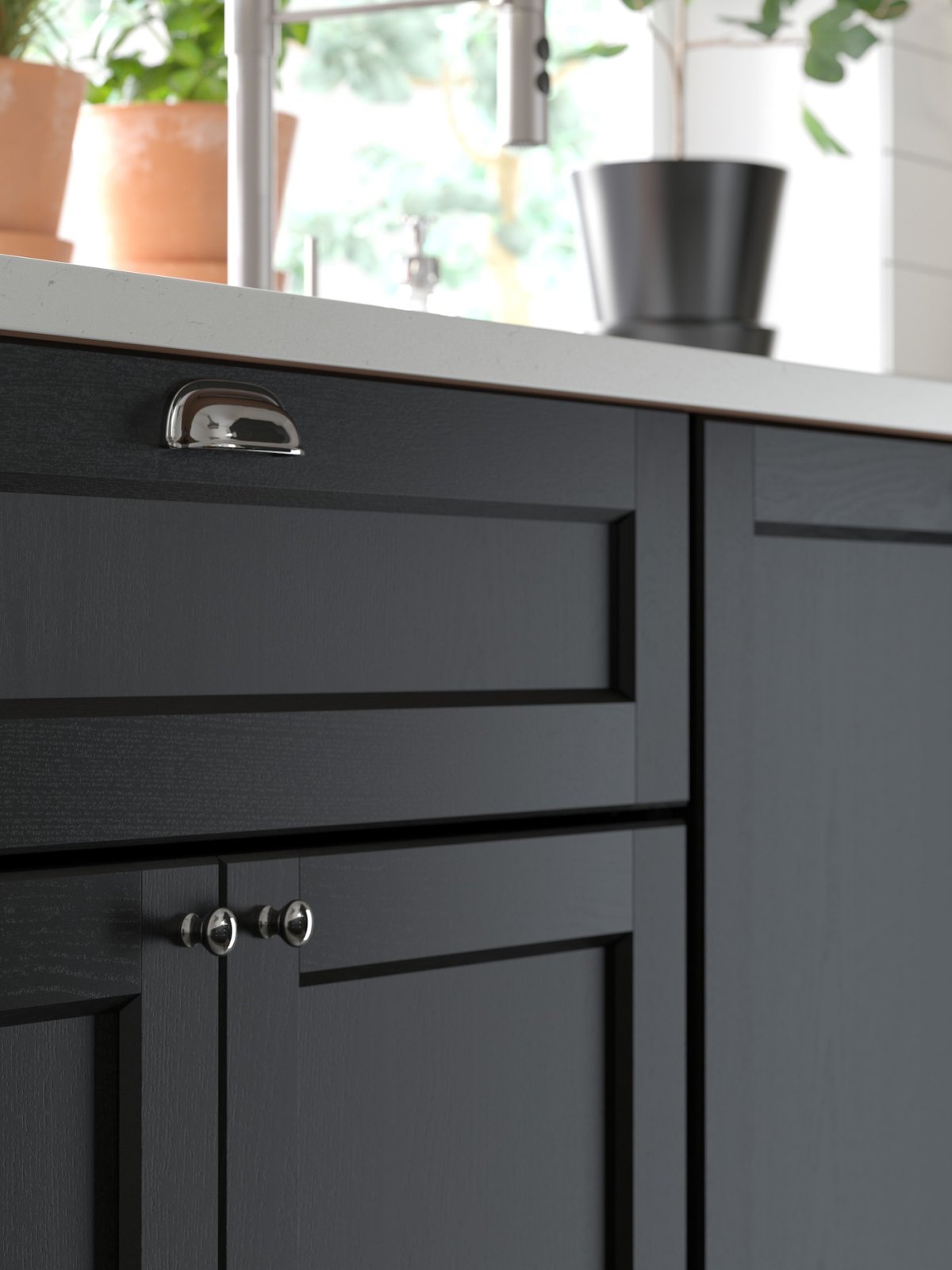 Черно белая кухня в скандинавском стиле