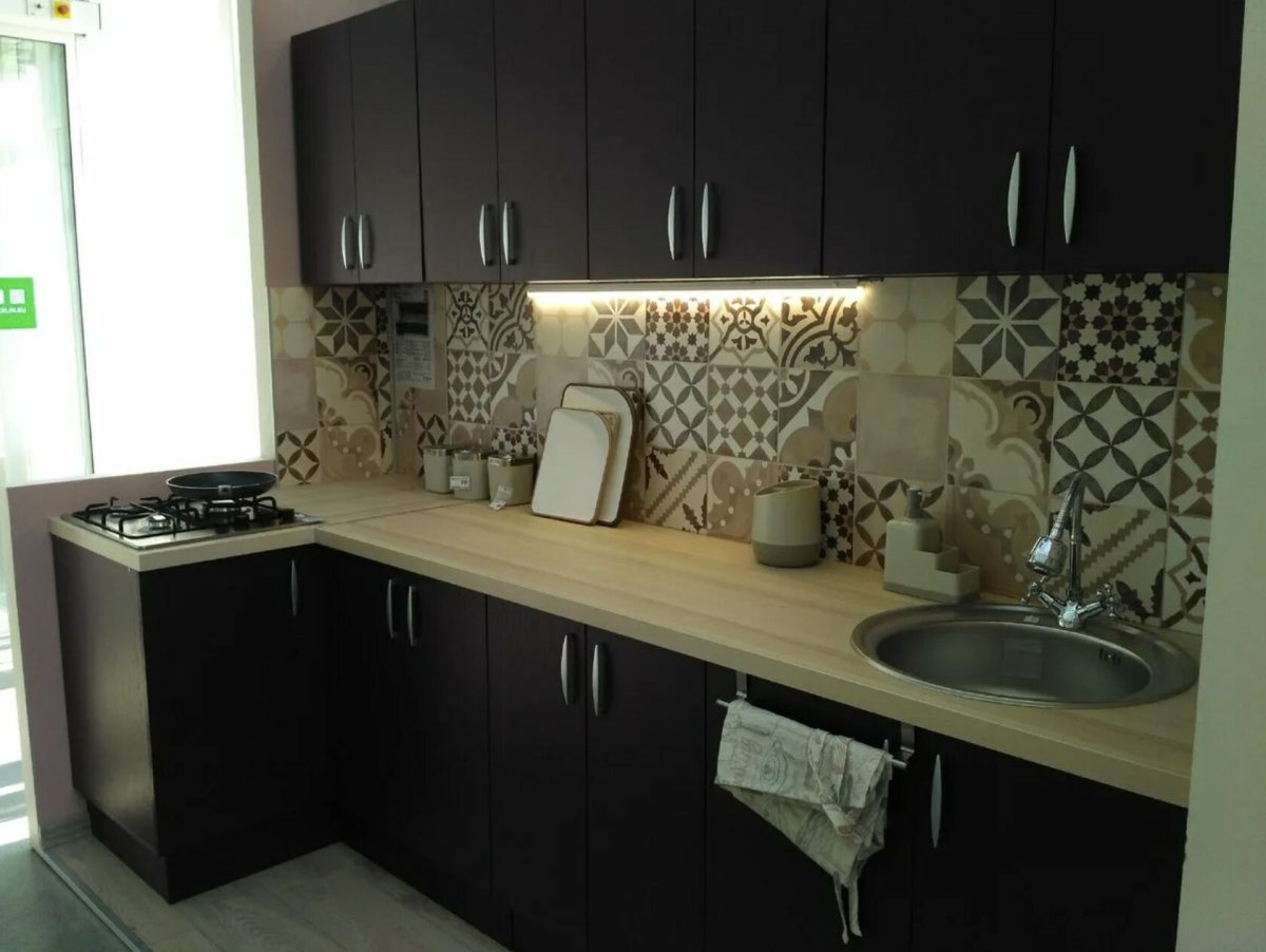 Кухня Томари Леруа Мерлен голубая