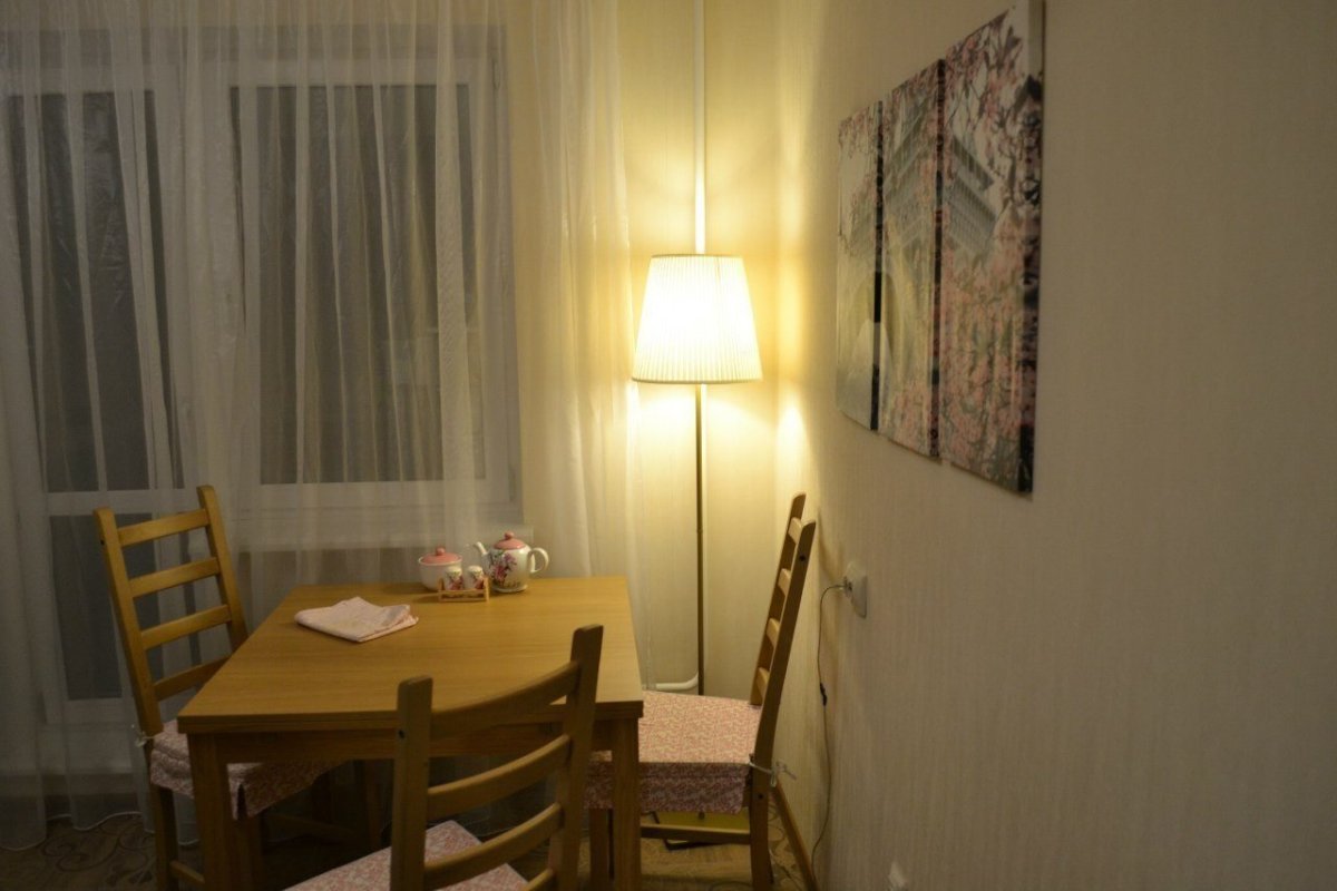 Люстра над обеденным столом лофт