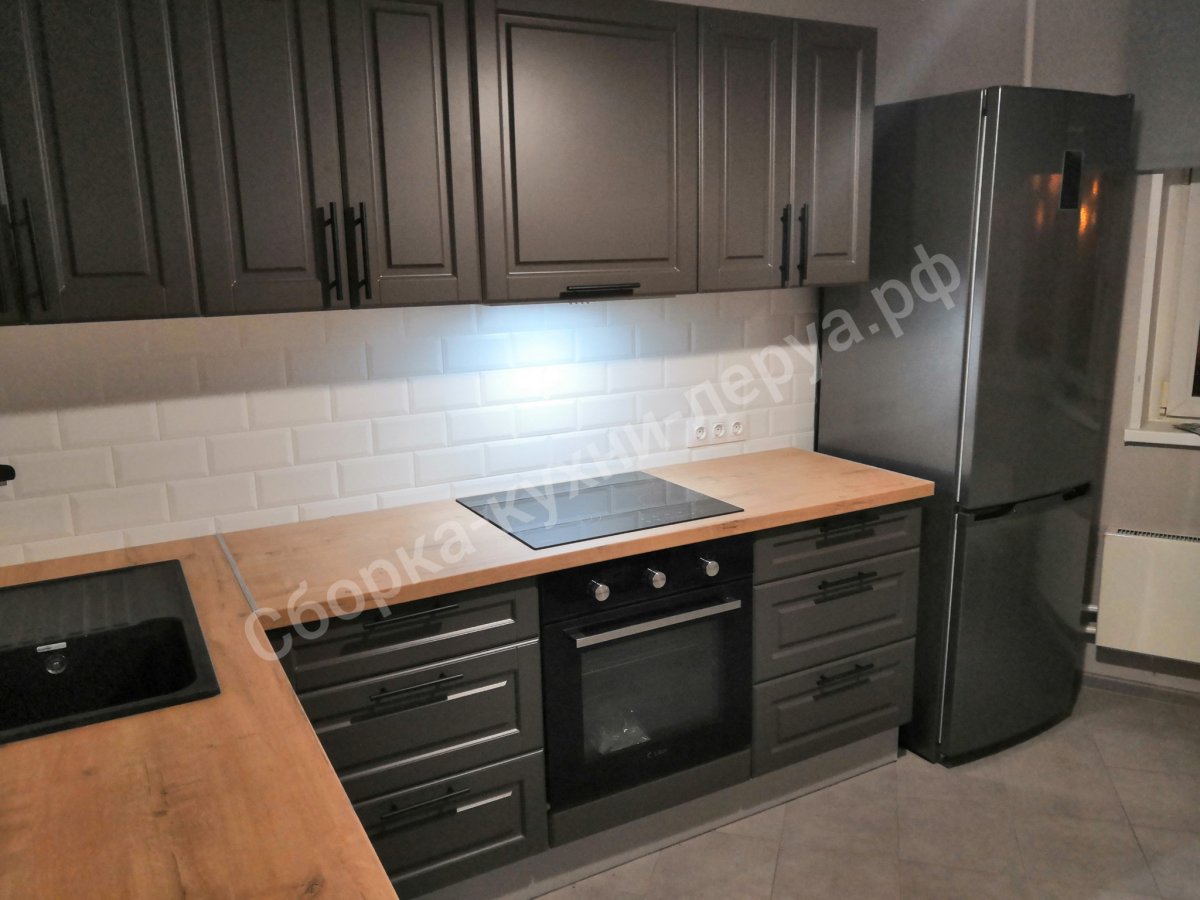 Белая кухня Леруа Мерлен