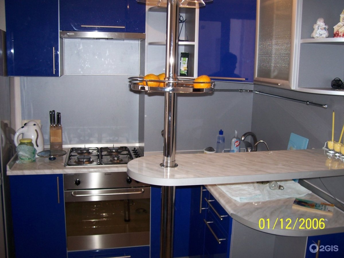 Кухня в хрущевке с барной стойкой