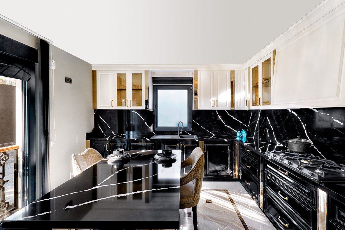 Фартук для кухни черный мрамор