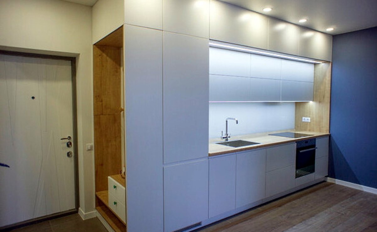 Кухонный гарнитур с антресолями