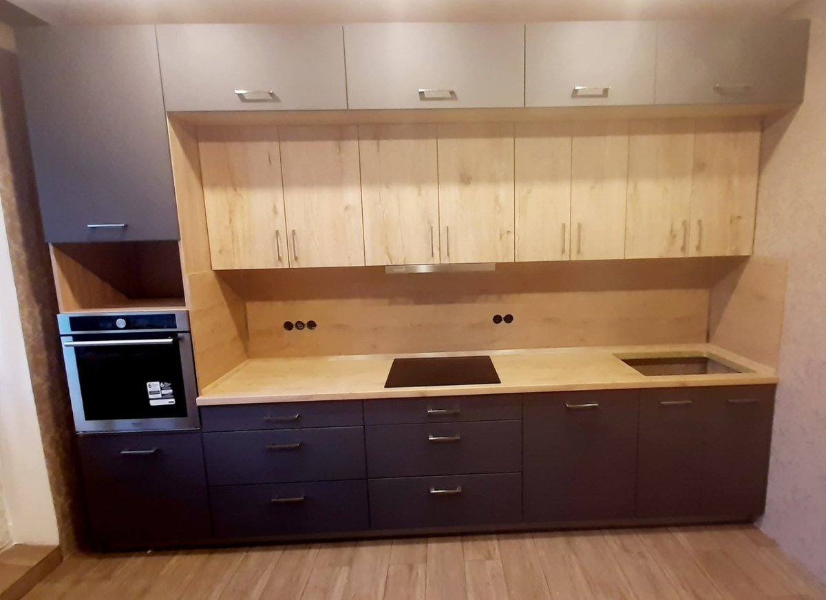 Кухни комбинированные с антресолями