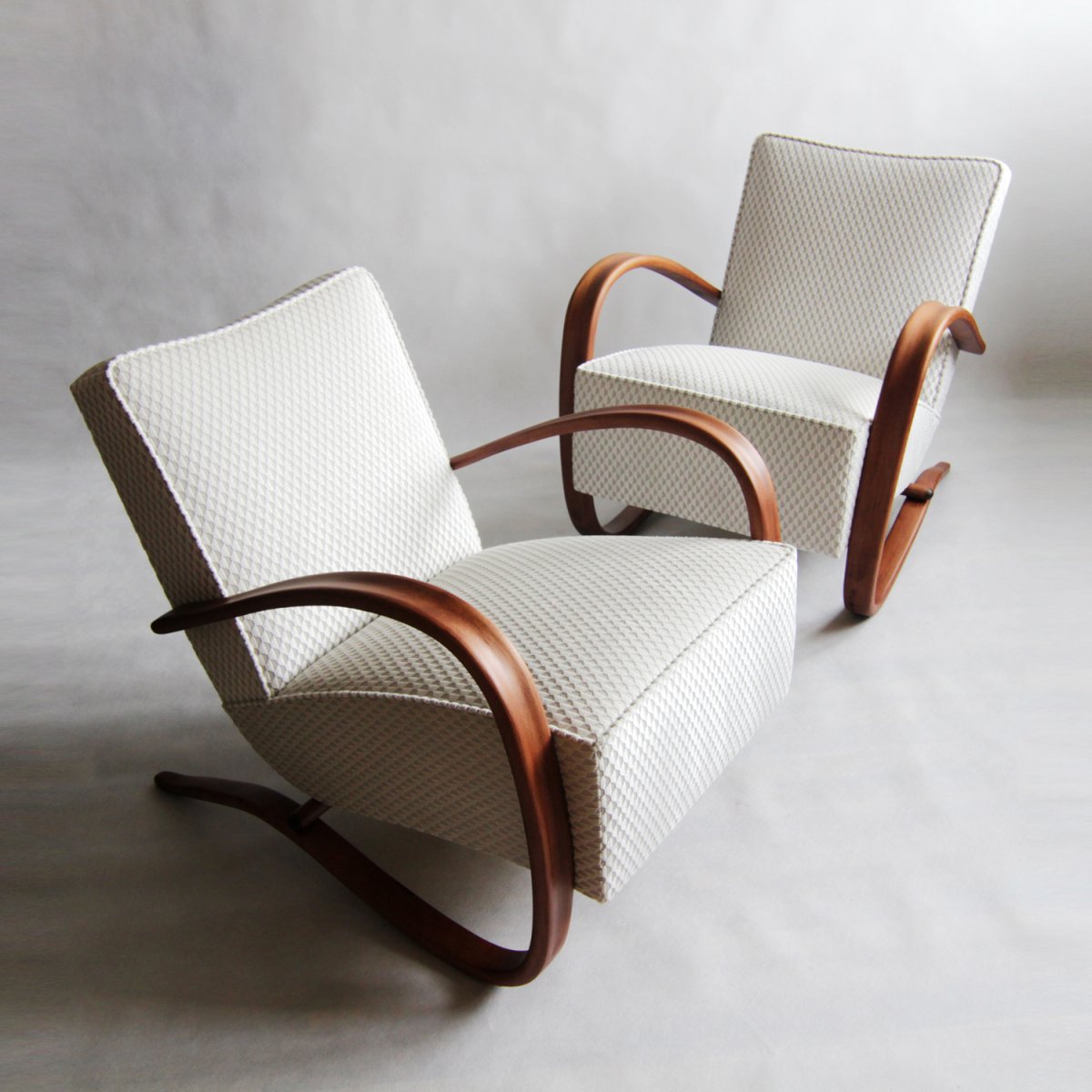 Кресло в стиле МИД сенчури