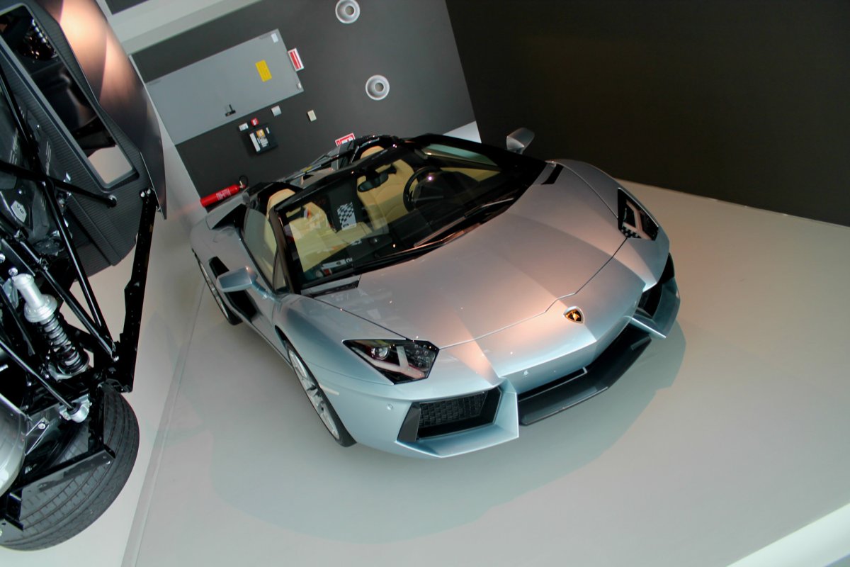 Кровать машинка Бугатти