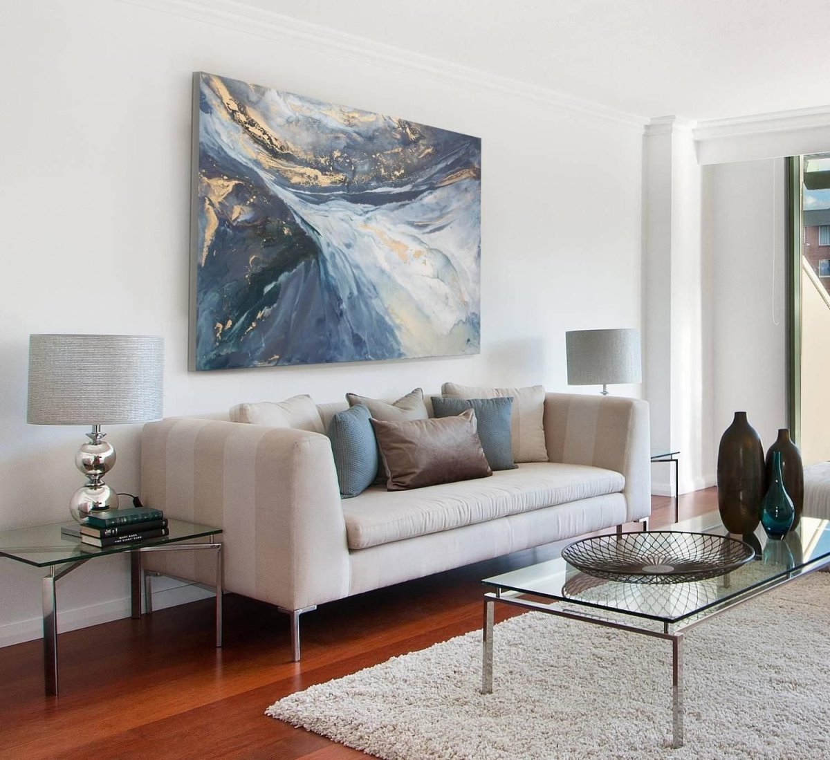 Современные картины в гостиную