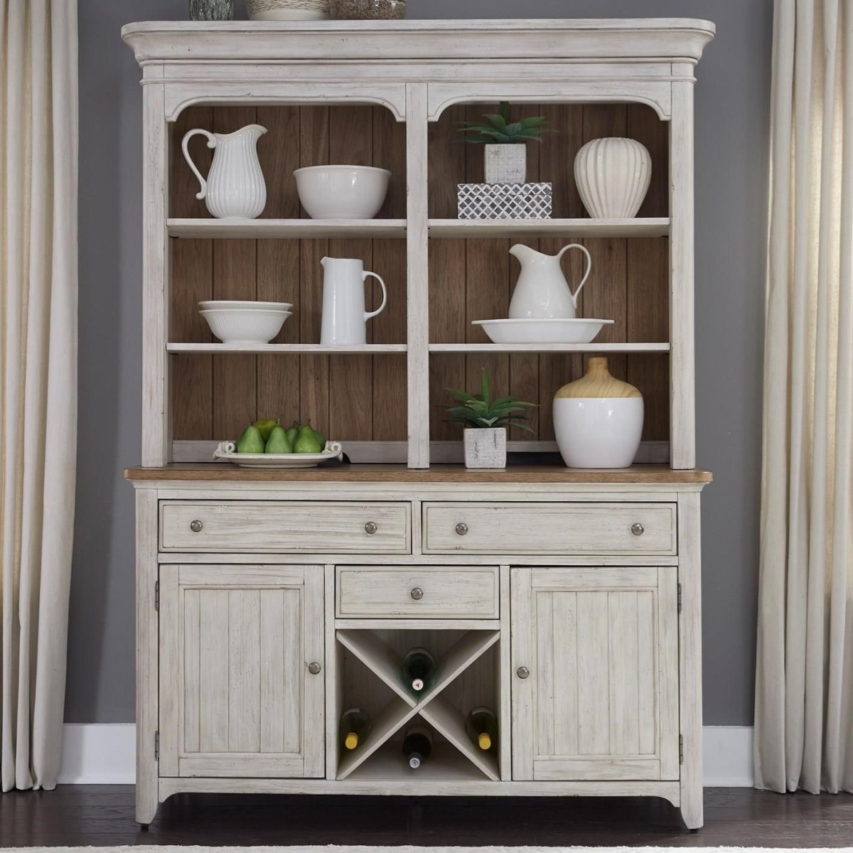 Кухонные шкафы из дерева