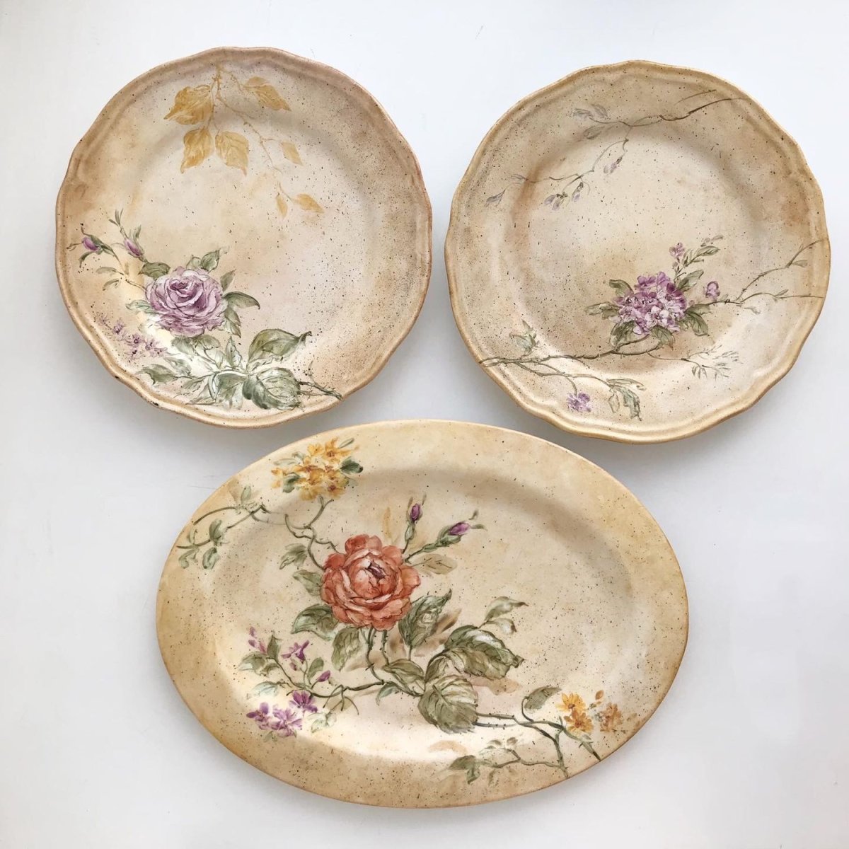 Декоративные тарелки в интерьере