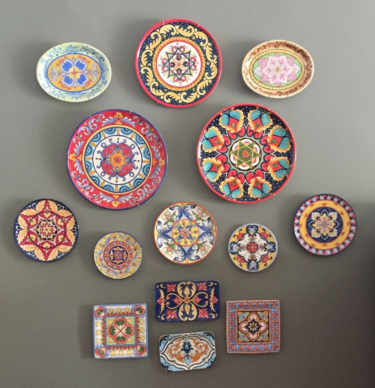 Винтажные тарелки на стену