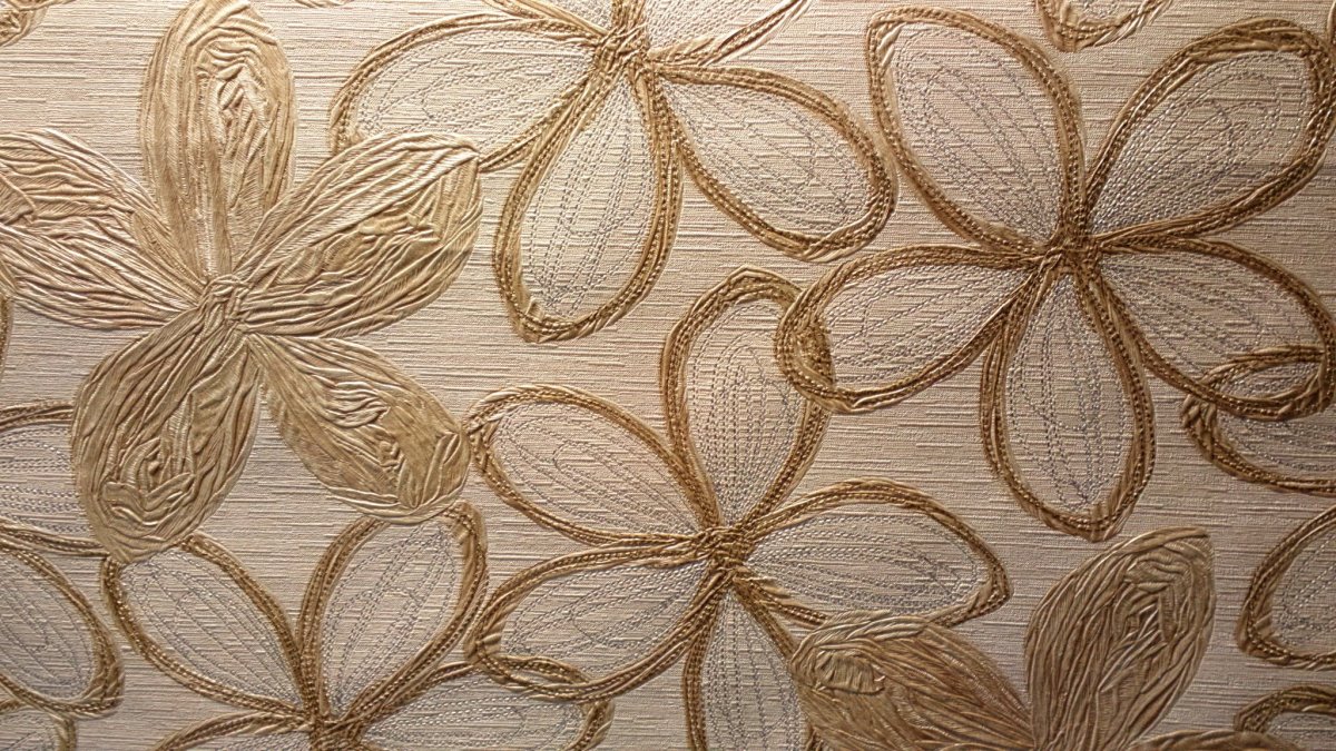 Рулоны обоев для стен