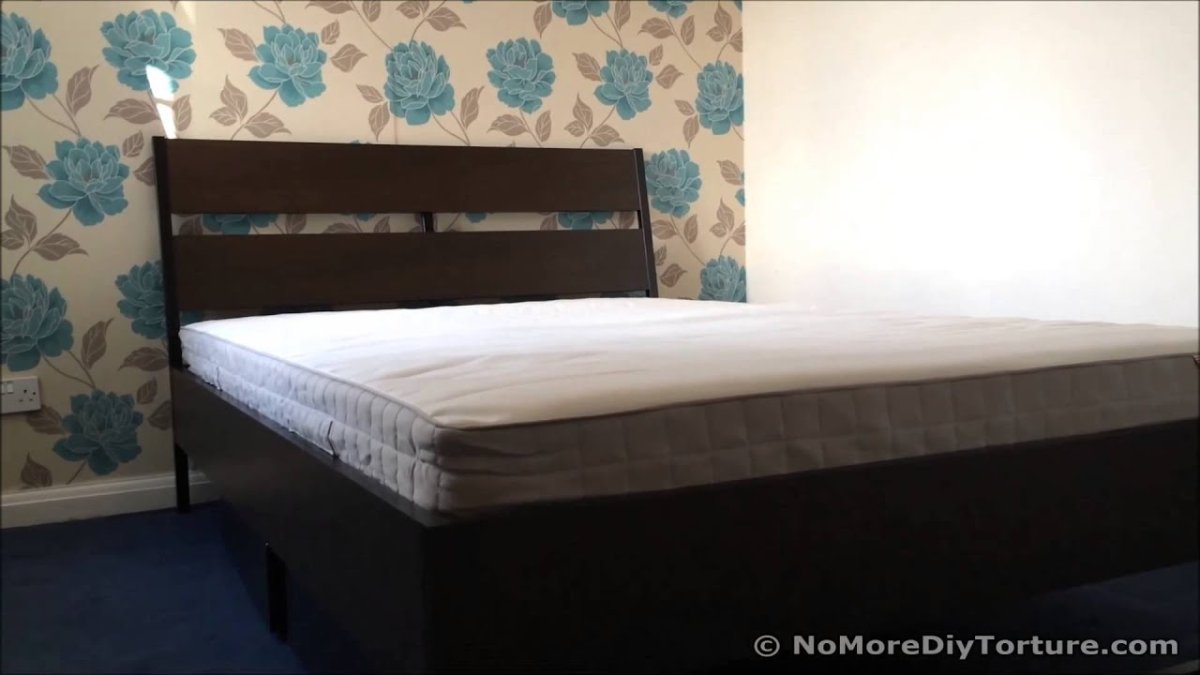 Тумбочка МАЛЬМ