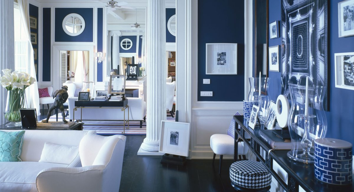 Интерьер гостиной в синих тонах