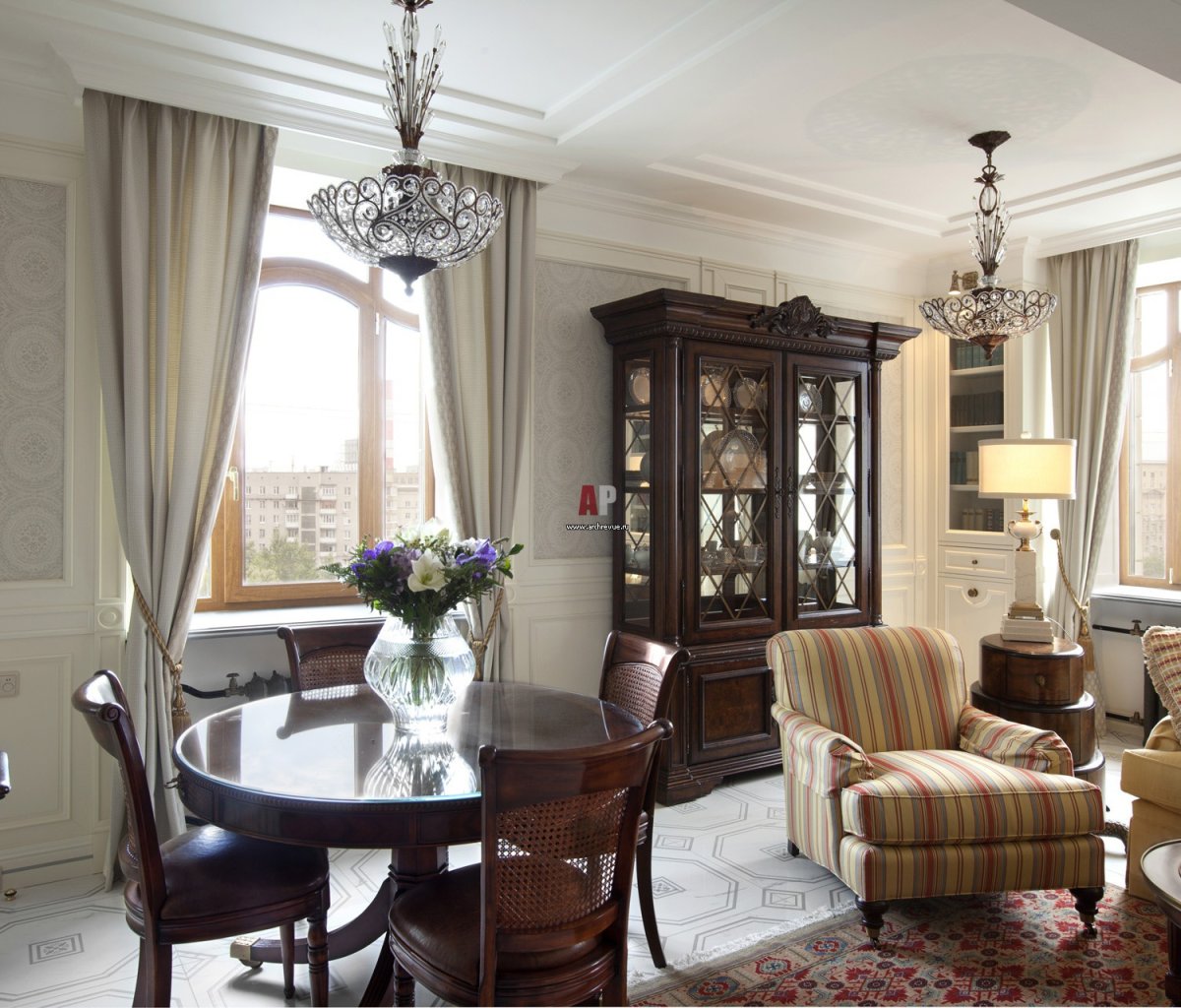 Интерьер кухни в сталинке в классическом стиле