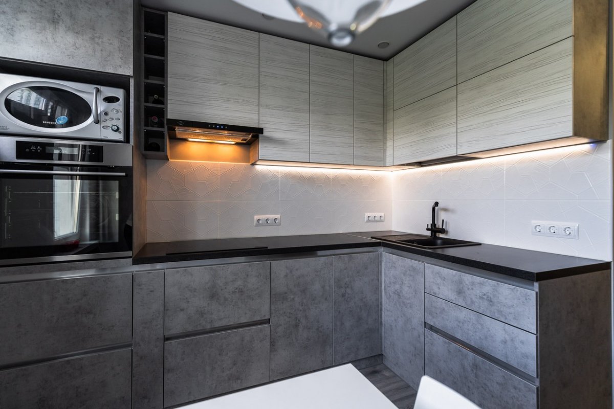 Кухня под дерево интерьер