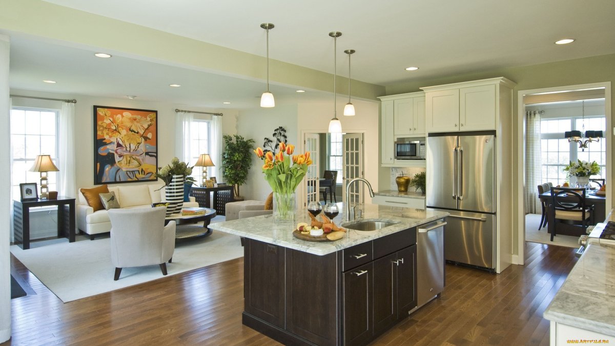 Гостиная со столовой светлая