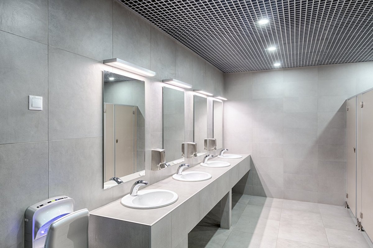 Санузел в офисе