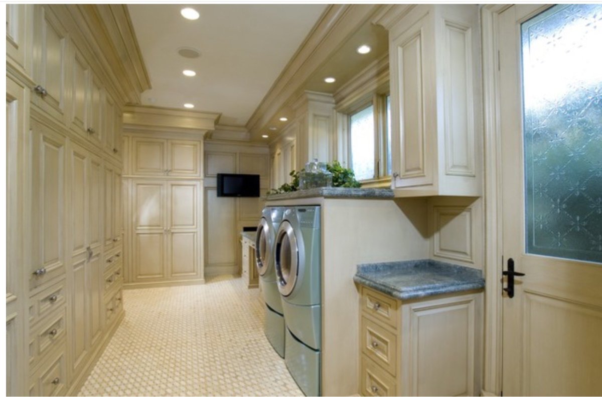 Интерьер постирочной комнаты