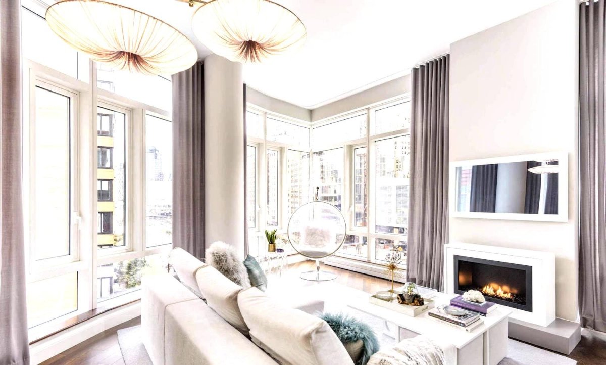 Спальня с угловым окном