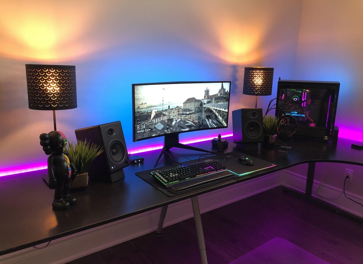 Новогодняя комната геймера