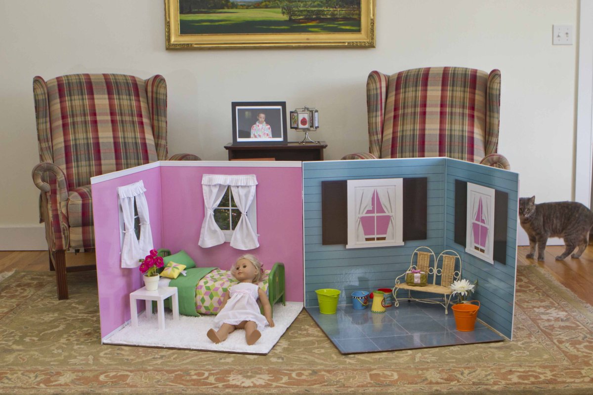 Комната для куклы из картона