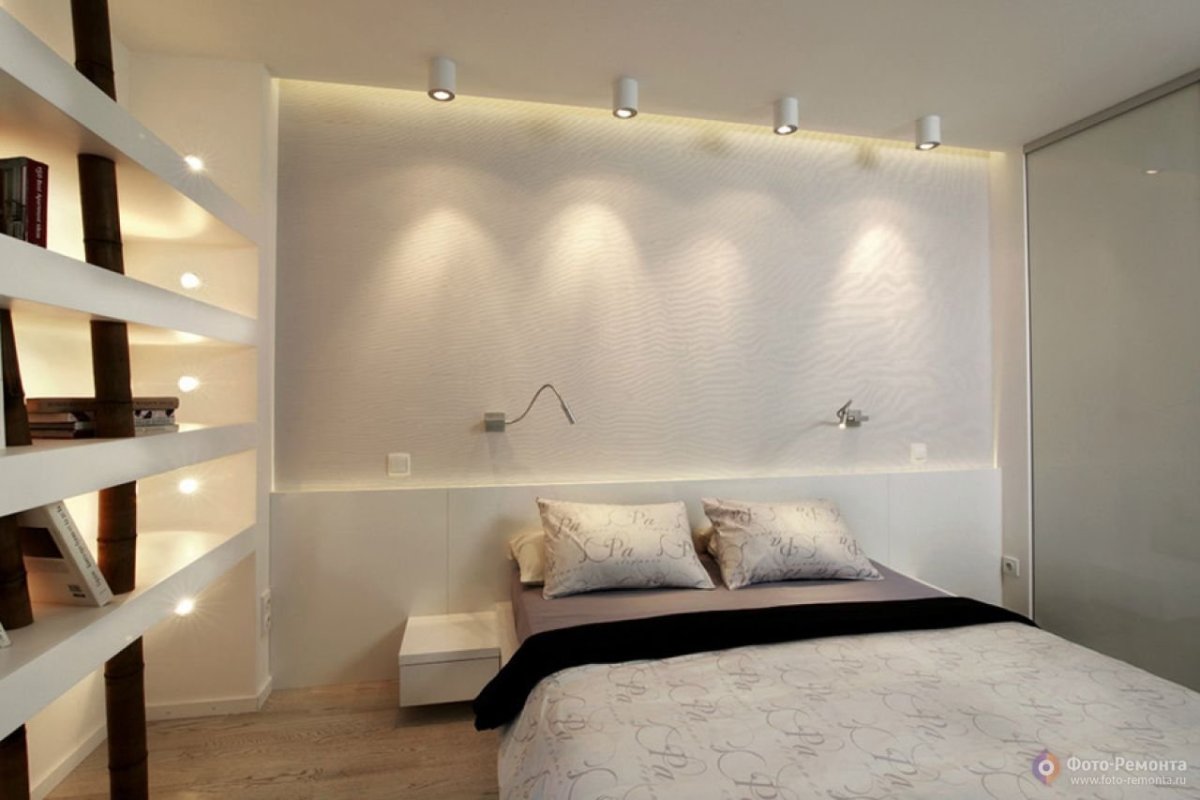 Узкая спальня в стиле лофт