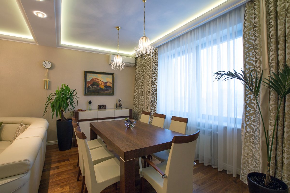 Гостиная с обеденной зоной