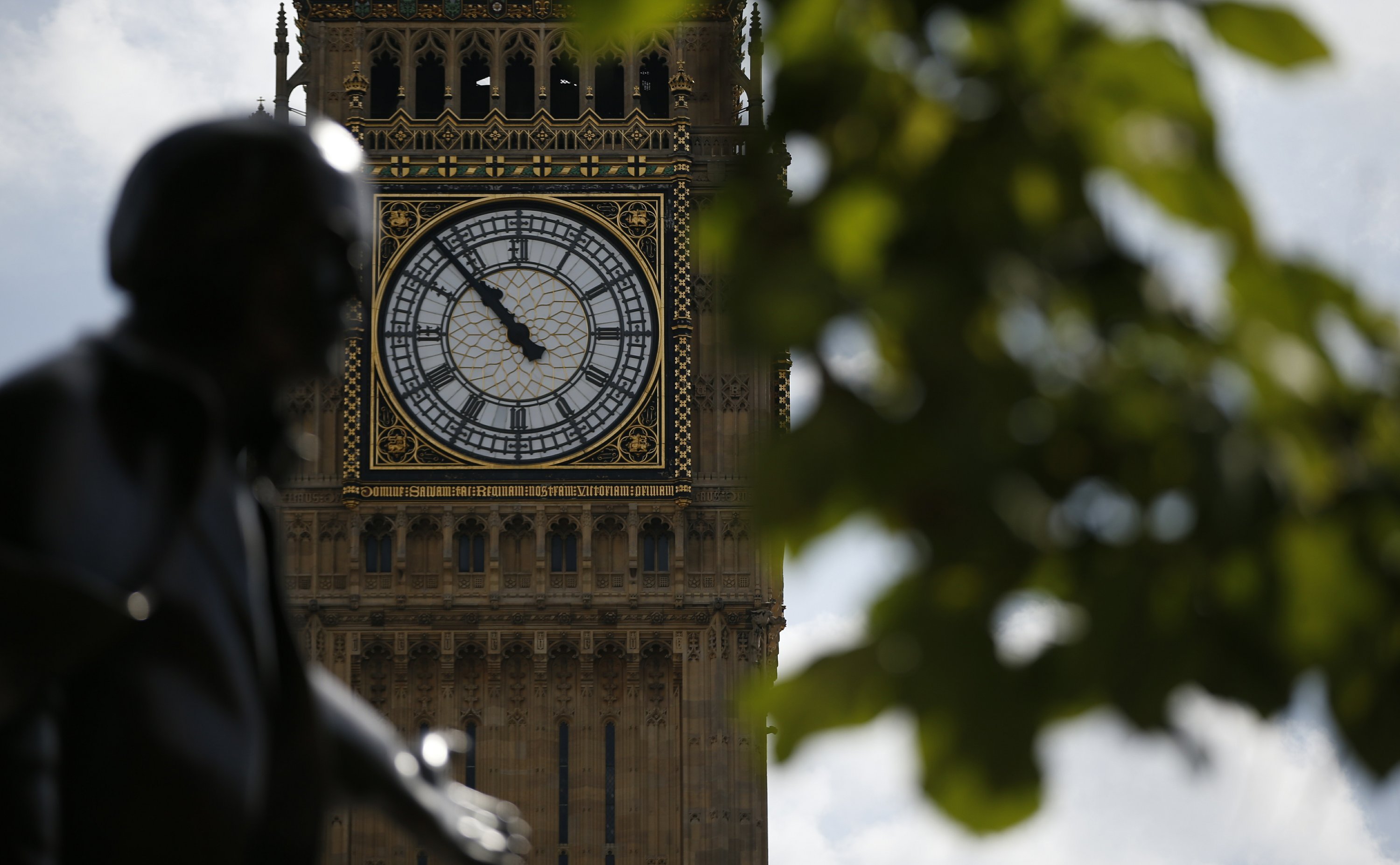 Big ben отзывы. Биг Бен 12 часов. Биг Бен 4к. Настоящий Биг Бен. Биг Бен Донован.