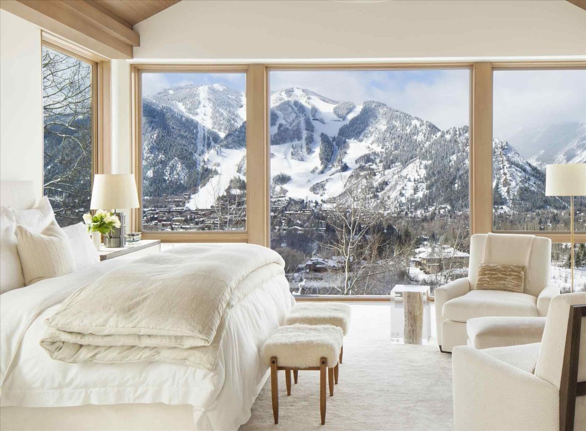 Спальня с видом на горы