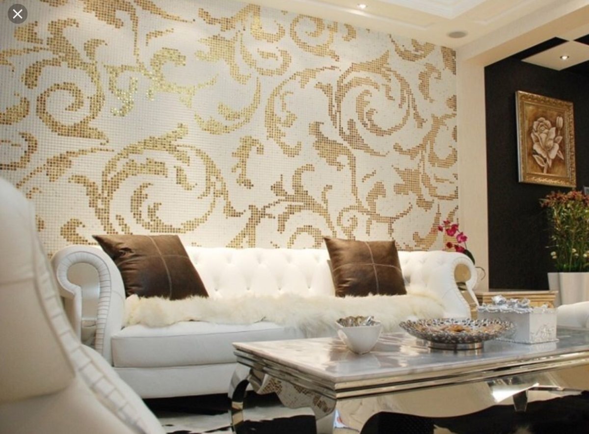 Богатые обои для стен в гостиную