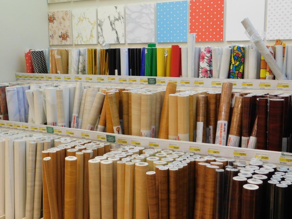 Самоклеящиеся обои в коробке