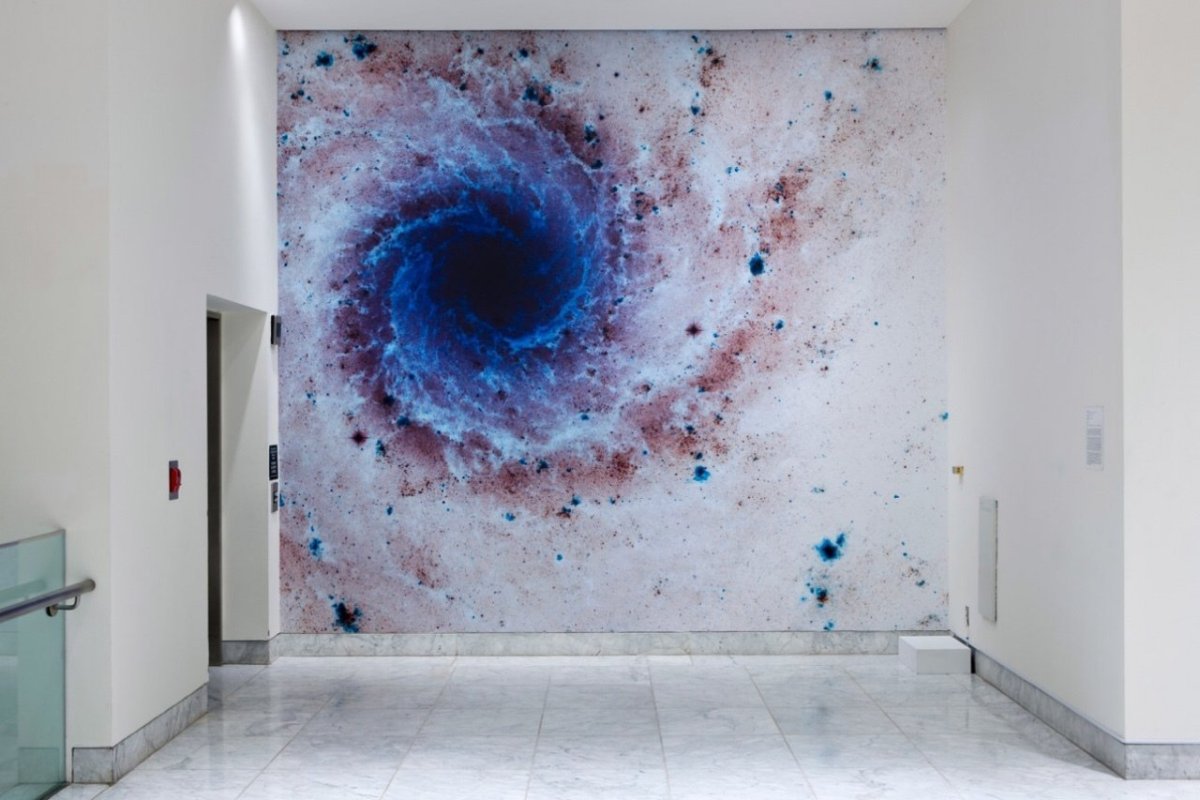 Космос на стене