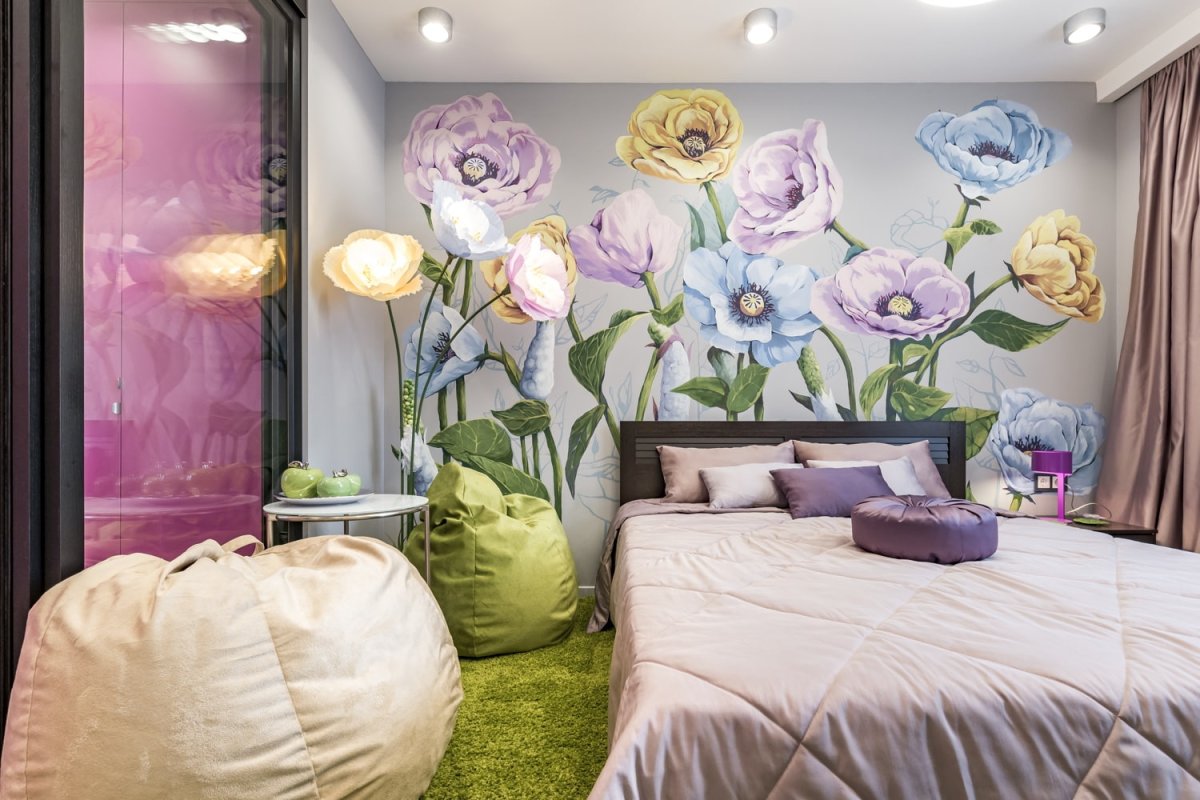 Цветы в спальне