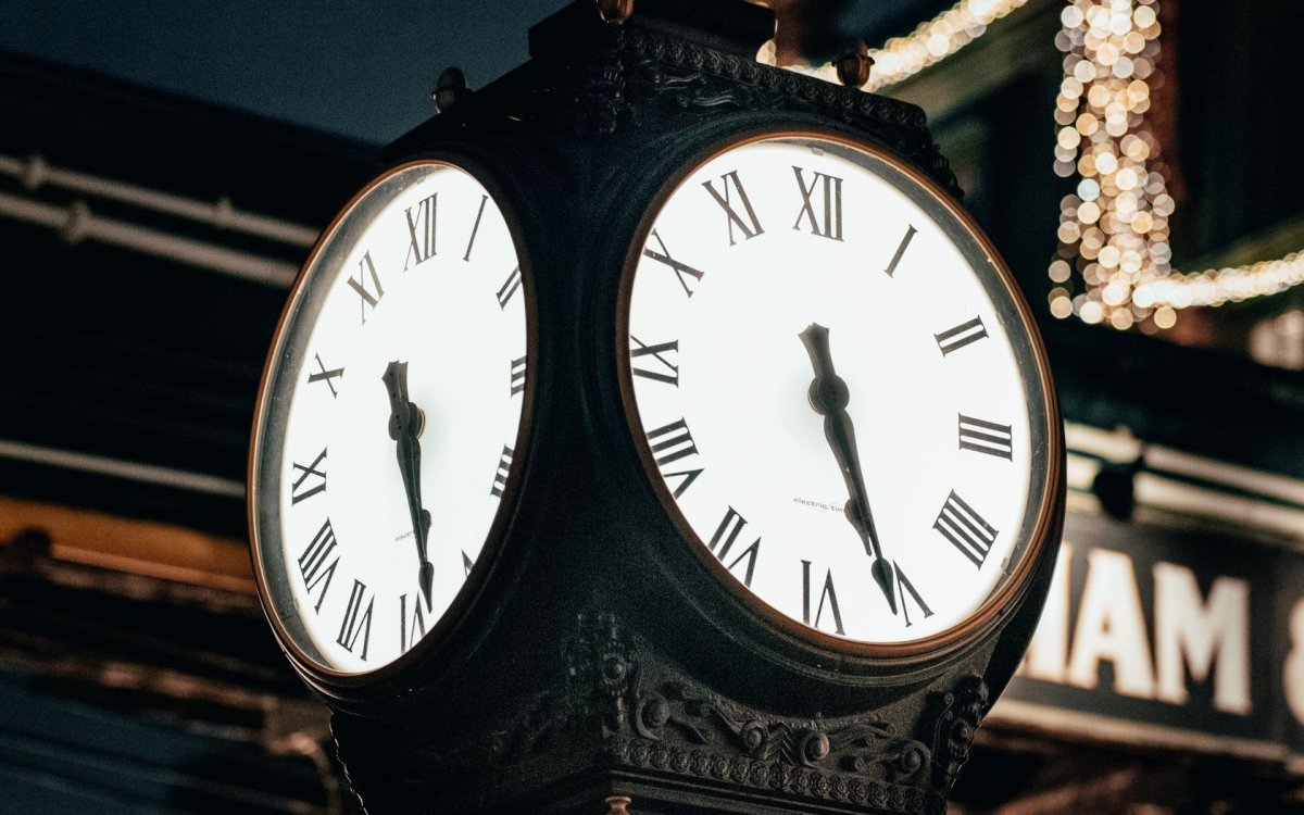 Циферблат часов