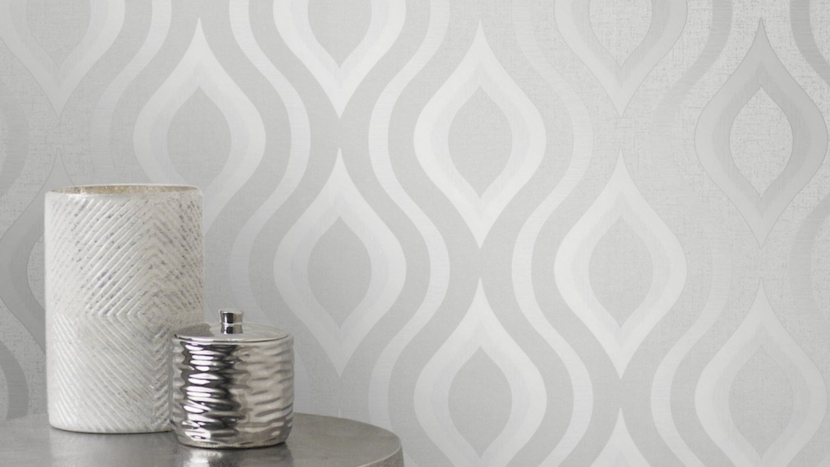 Обои белые с серебром