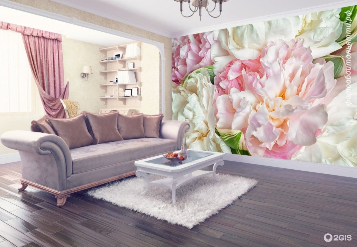 Фотообои по центру стены