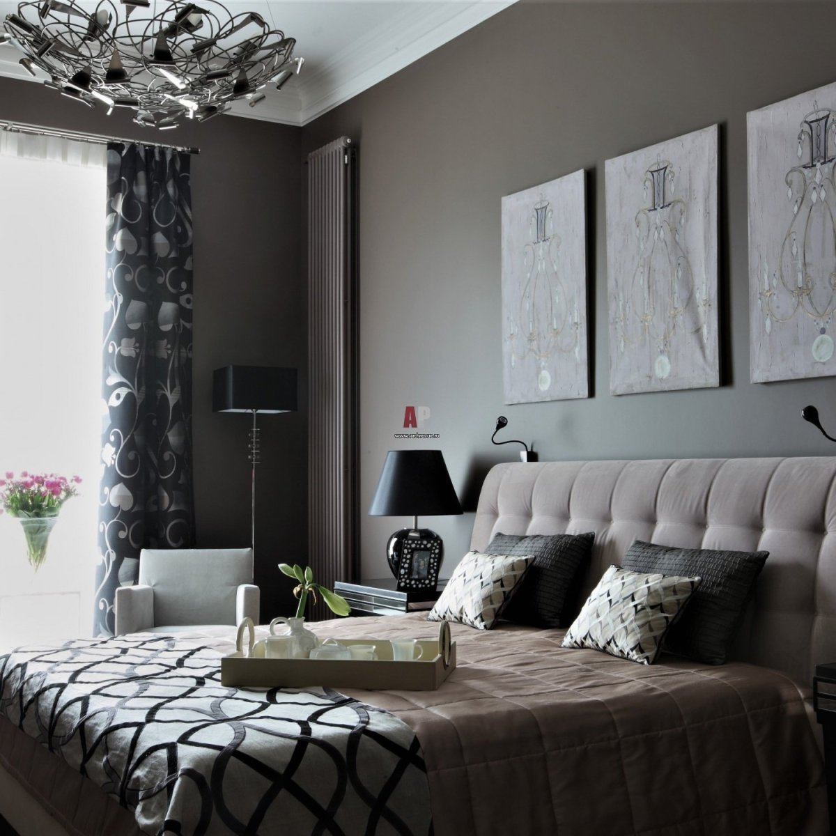 Серые шторы в интерьере