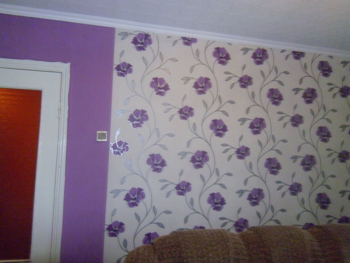 Состыковка обоев разных цветов на одной стене