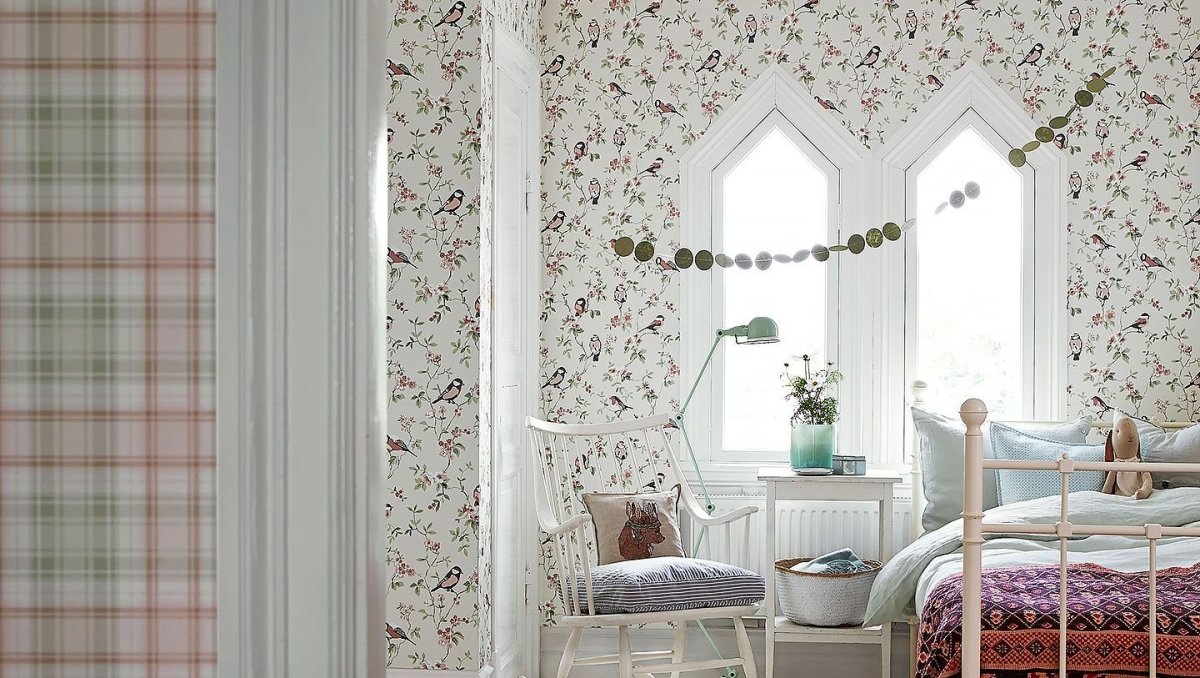 Интерьер с мелким цветочком