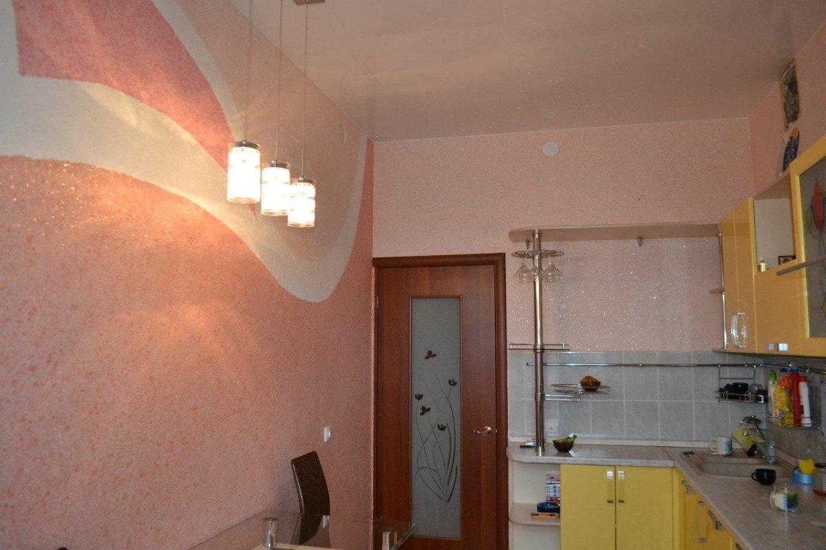 Отделка кухни жидкими обоями