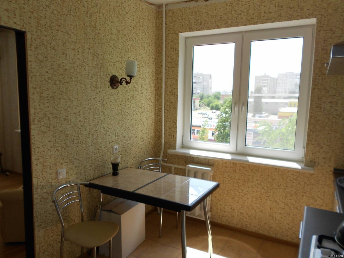 Жидкие обои для стен на кухне