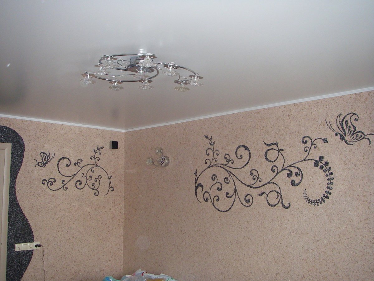 Декор стен жидкими обоями