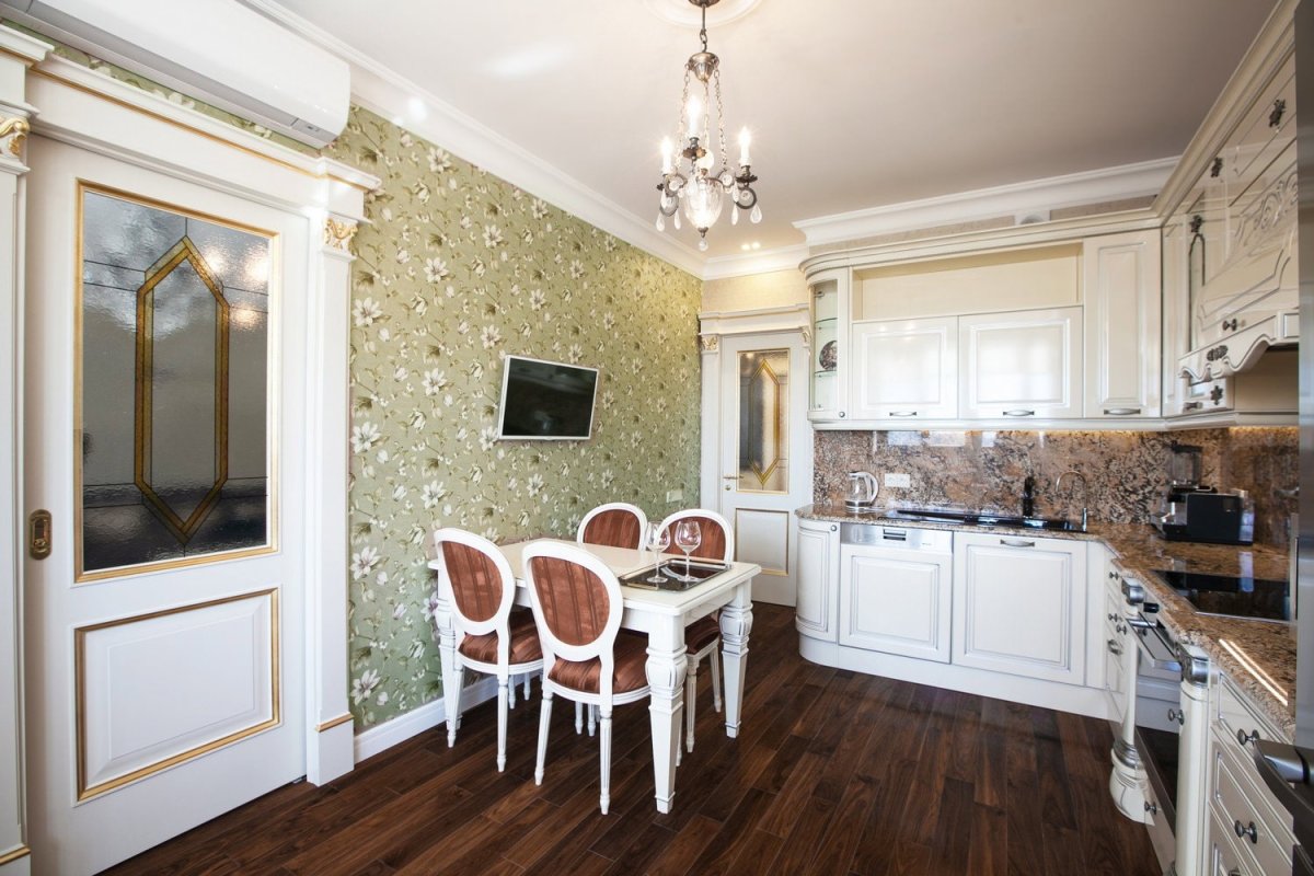 Обои для кухни в классическом стиле