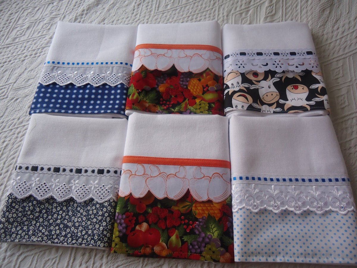 Кухонное полотенце с кружевом