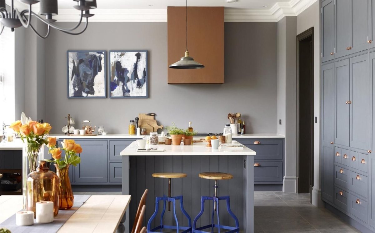 Белая кухня Эклектика