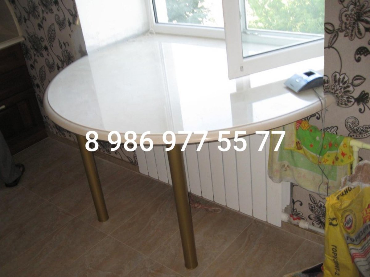 Обеденный стол из подоконника