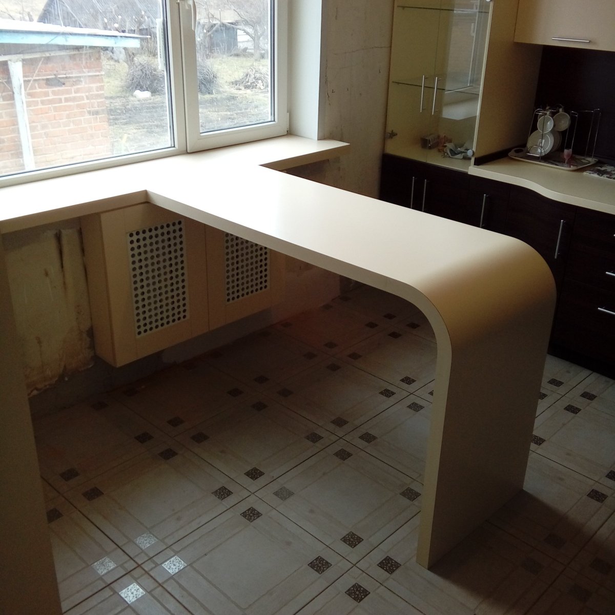 Подоконник барная стойка на кухне