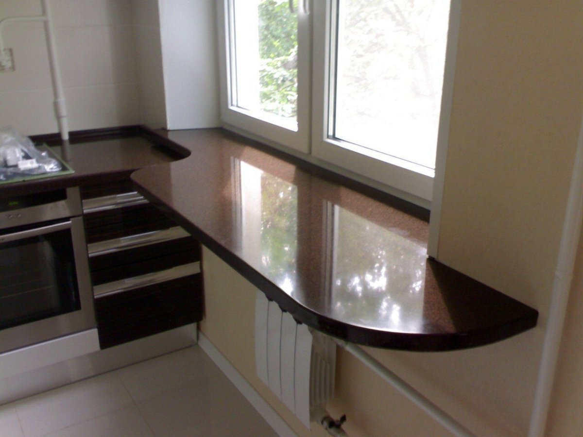 Подоконник-столешница на кухне